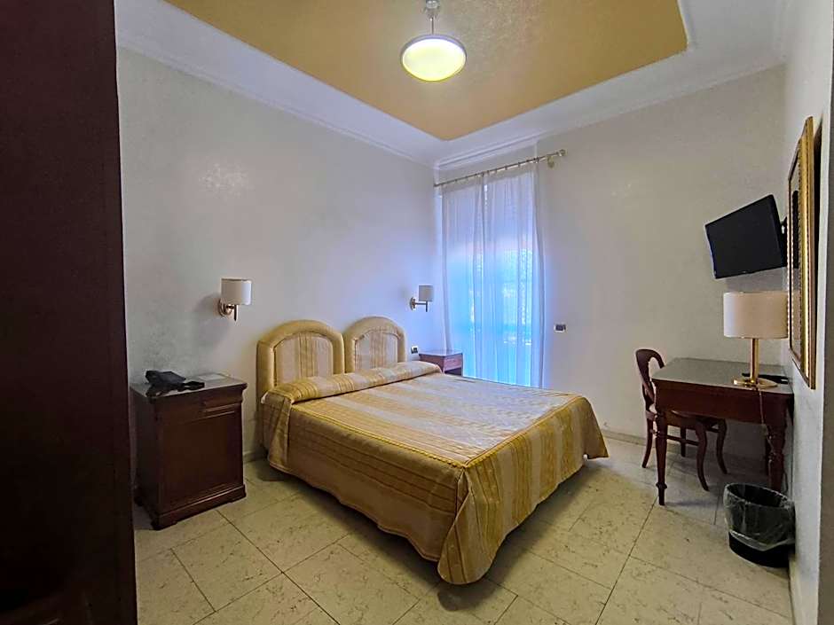 Mariano IV Palace Hotel