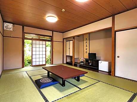 Japanese-Style Economy Room