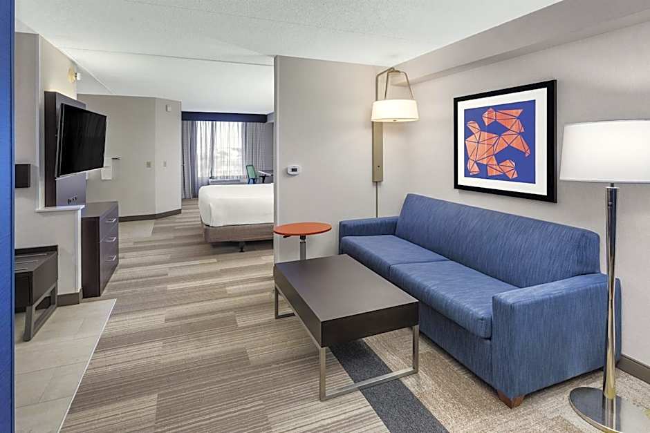 Holiday Inn Express & Suites South Portland By IHG