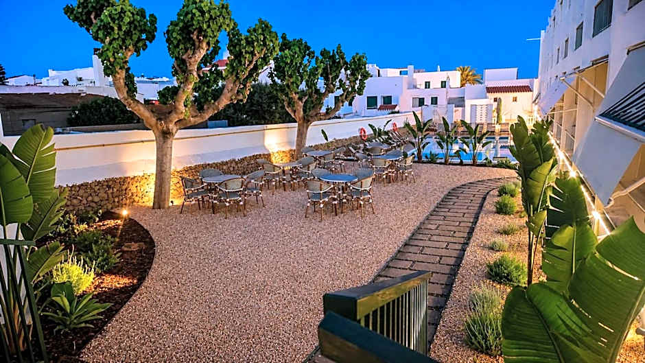 Hotel S'Algaret
