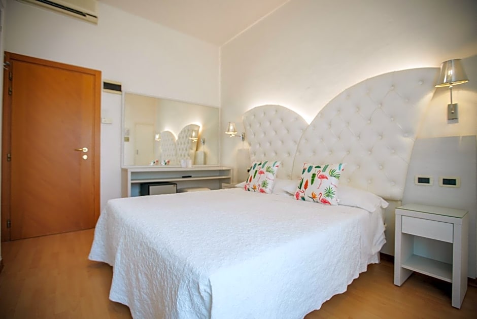 NOIDUE Hotel