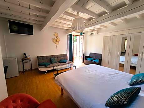 Quadruple Room with Terrace