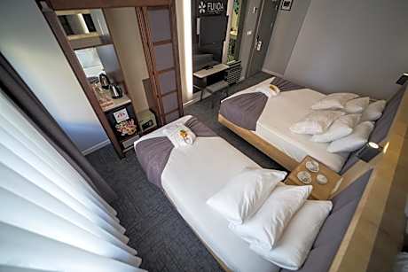 Triple Room with City View