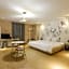 HOTEL RAUM