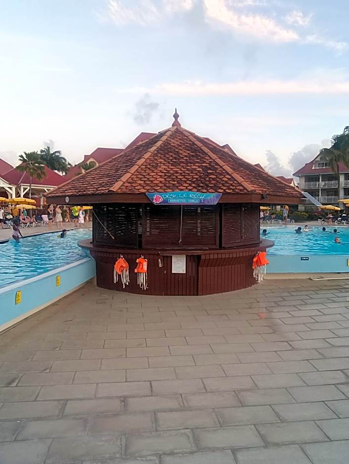 AppartMadinina 27 Sainte Luce 4-6 personnes vue mer