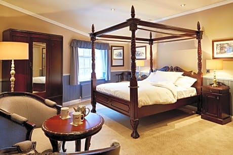 Double Room with Four Poster Bed