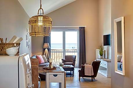 Two-Bedroom Apartment with Ocean View