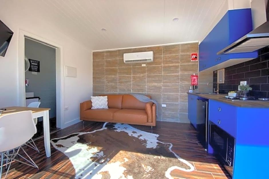 Celestine - 1 Bed Cabin with Outdoor Bath - Kundalini Lodge