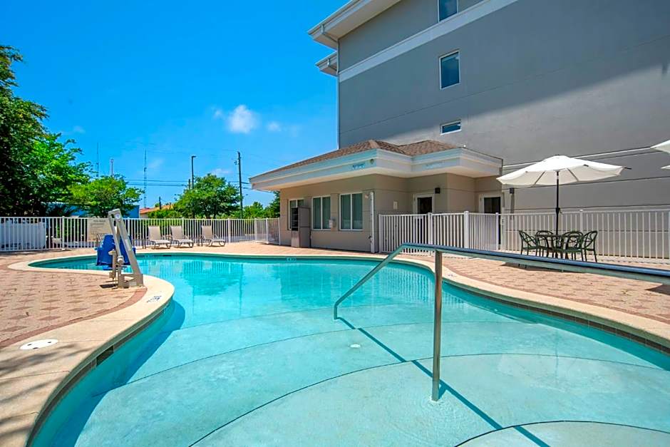 Garner Hotel Panama City Beach Northeast By IHG