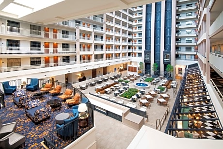 atlanta embassy suites buckhead hilton ga