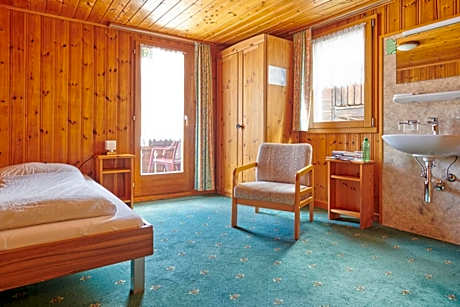 Single Room with Shared Bathroom