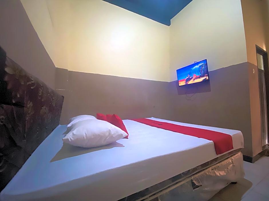 RedDoorz @ Wisma Sentosa Palopo