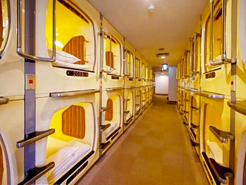 Sauna and Capsule Hotel Hollywood