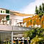 Laurus Hotel