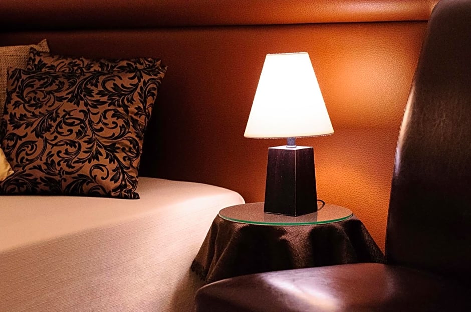 Palazzo De Tomasi B&B