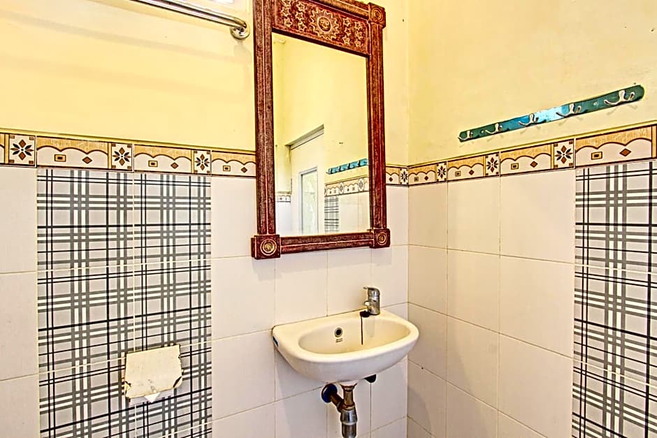 OYO 93660 New Family Hotel Syariah