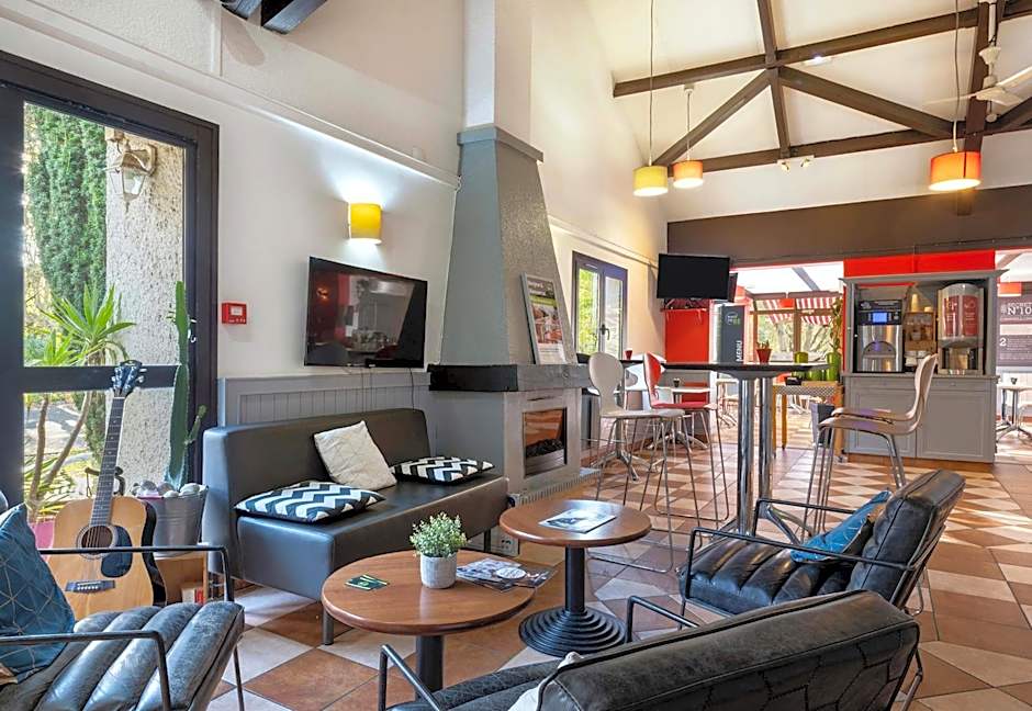 B&B HOTEL Niort Sud Venise Verte