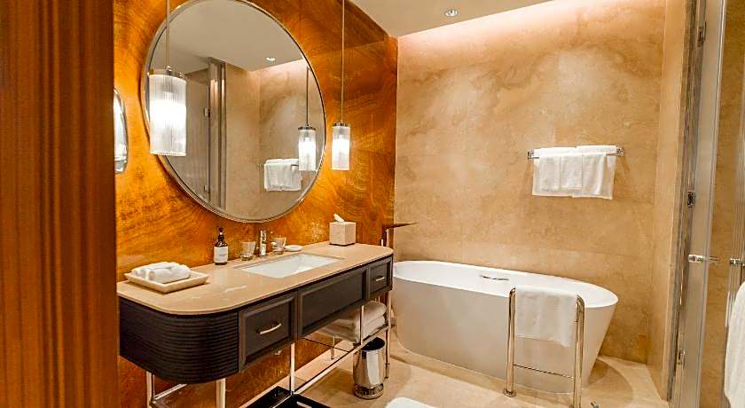 ITC Ratnadipa, a Luxury Collection Hotel, Colombo