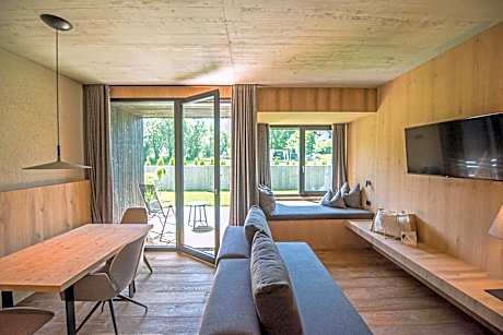 Suite with Garden View