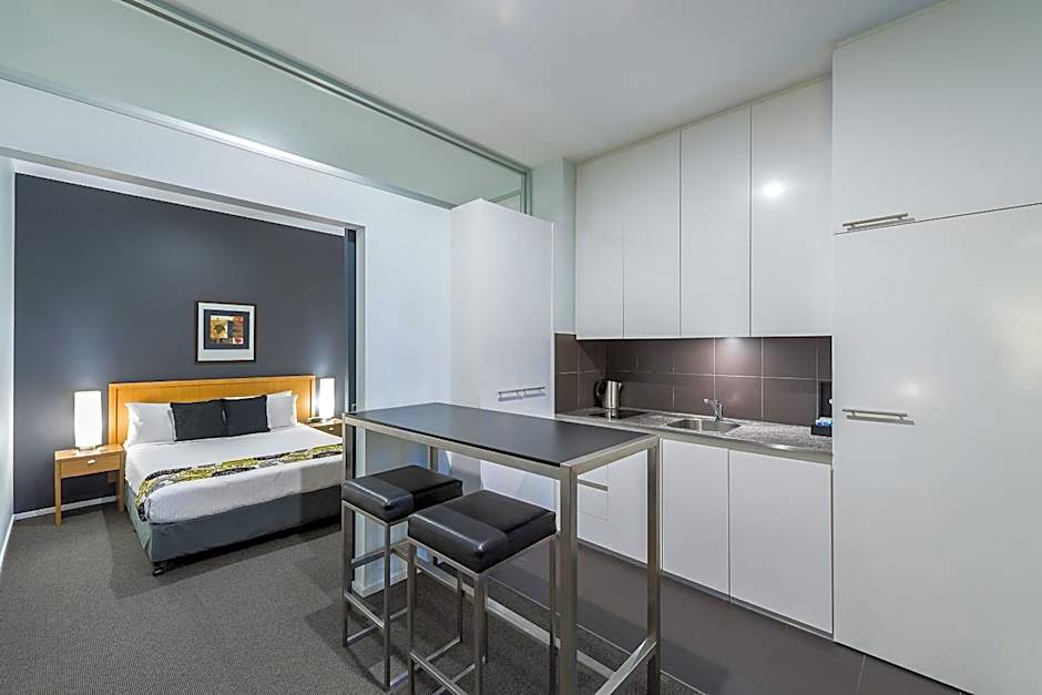 Mantra 100 Exhibition Melbourne