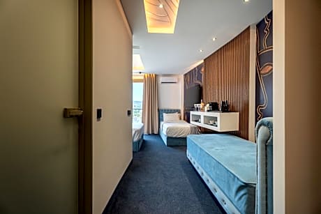 Luxury Quadruple Room