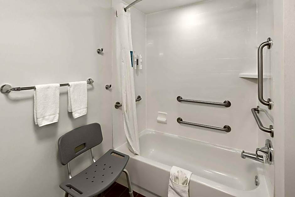 Hampton Inn By Hilton Lancaster