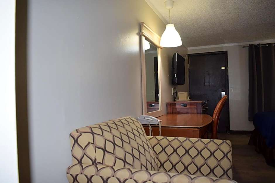 Knights Inn Detroit Area/Farmington Hills