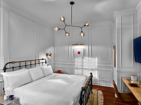 Executive Junior Suite King Bed