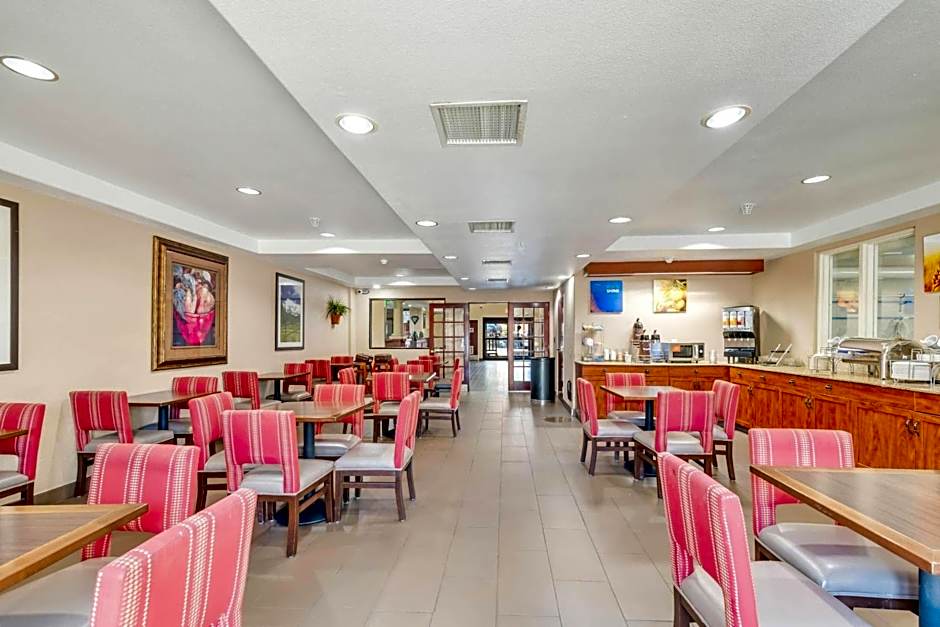 Comfort Suites Lakewood - Denver