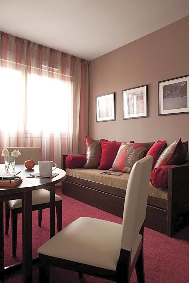 The Originals Residence KOSY appart'hôtels - Les Cèdres