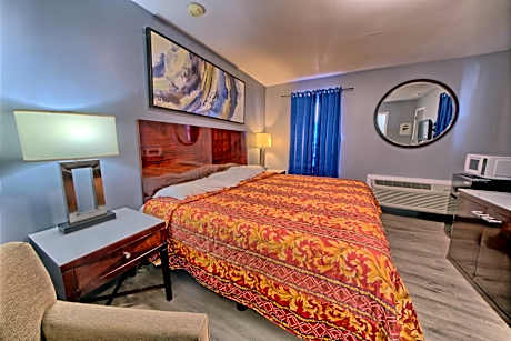 King Room - Non-Smoking