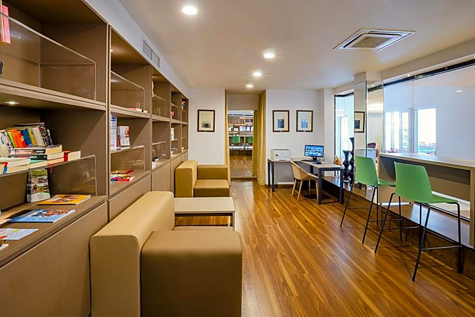 Lordos Beach Hotel & Spa