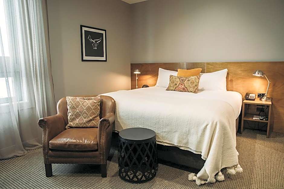 Photo 1 of 11 of Business Suite