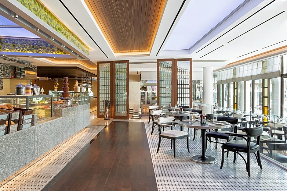 Le Meridien Abu Dhabi Resort