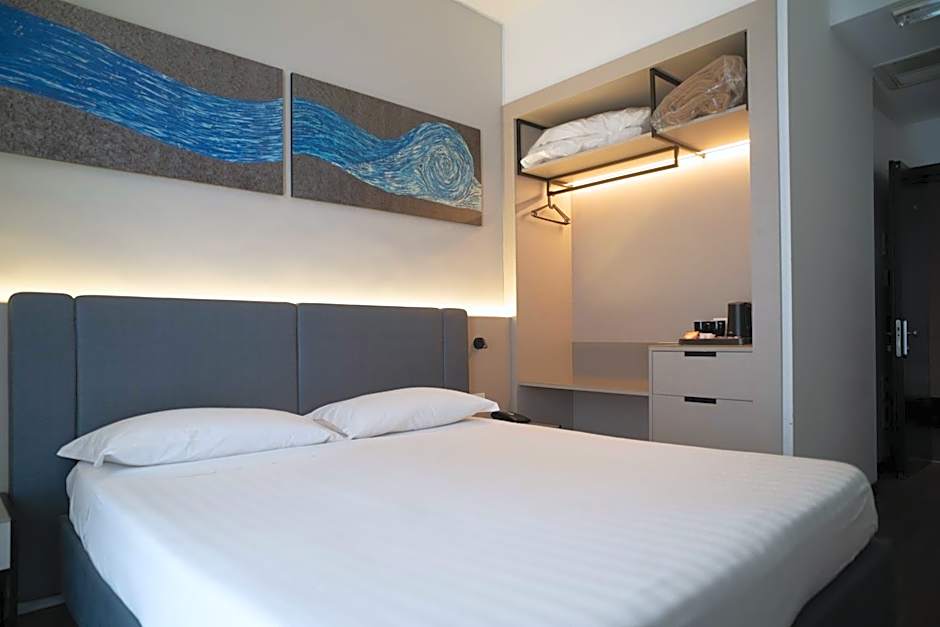 Sea Lion Hotel