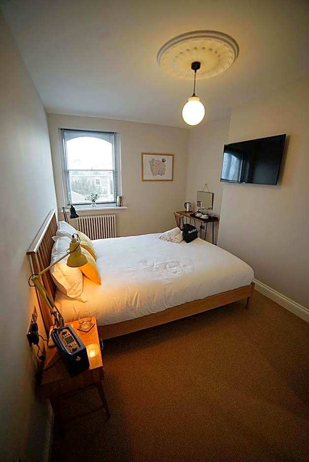 The Alma Taverns Boutique Suites - Room 3 - Hopewell