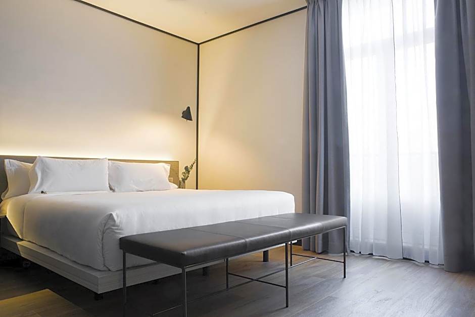 ICON Embassy by Petit Palace