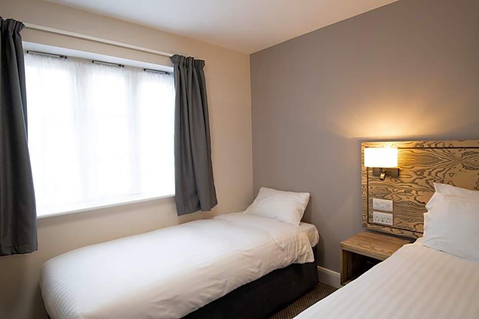 Paisley Pear, Brackley by Marston's Inns