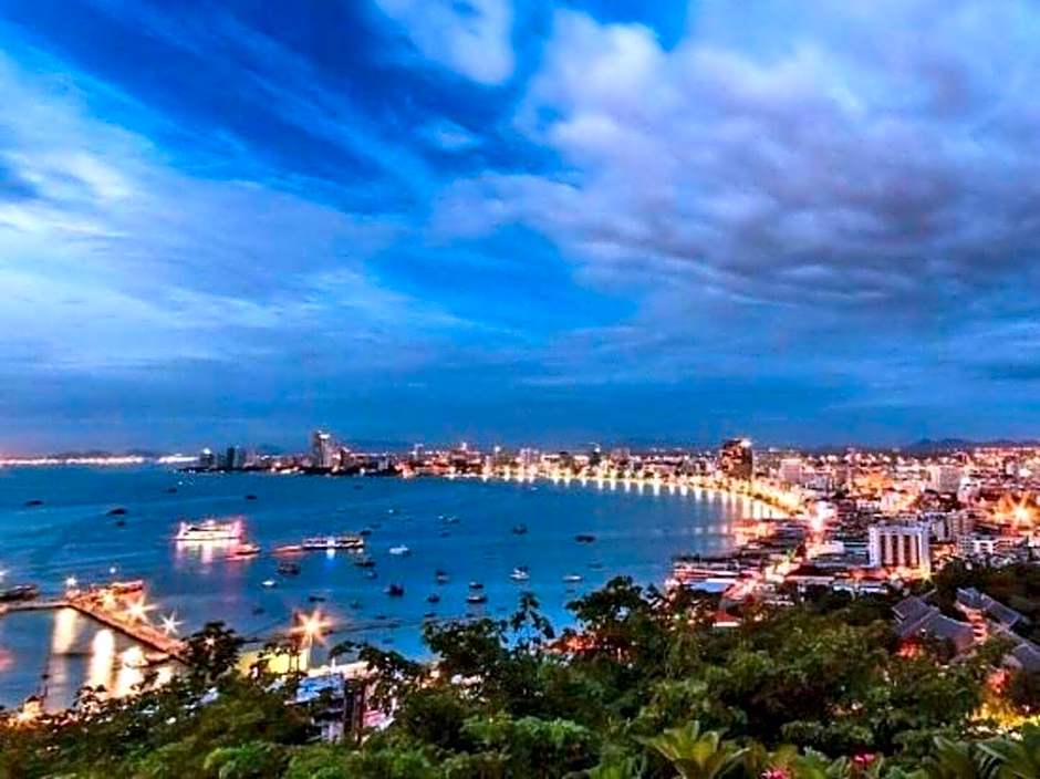 Asana Hotel & Residence