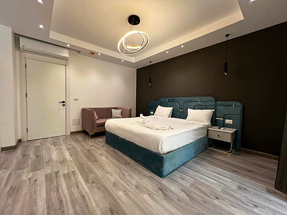 Onyx Pyramids Boutique Hotel