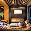 O Monot Luxury Boutique Hotel