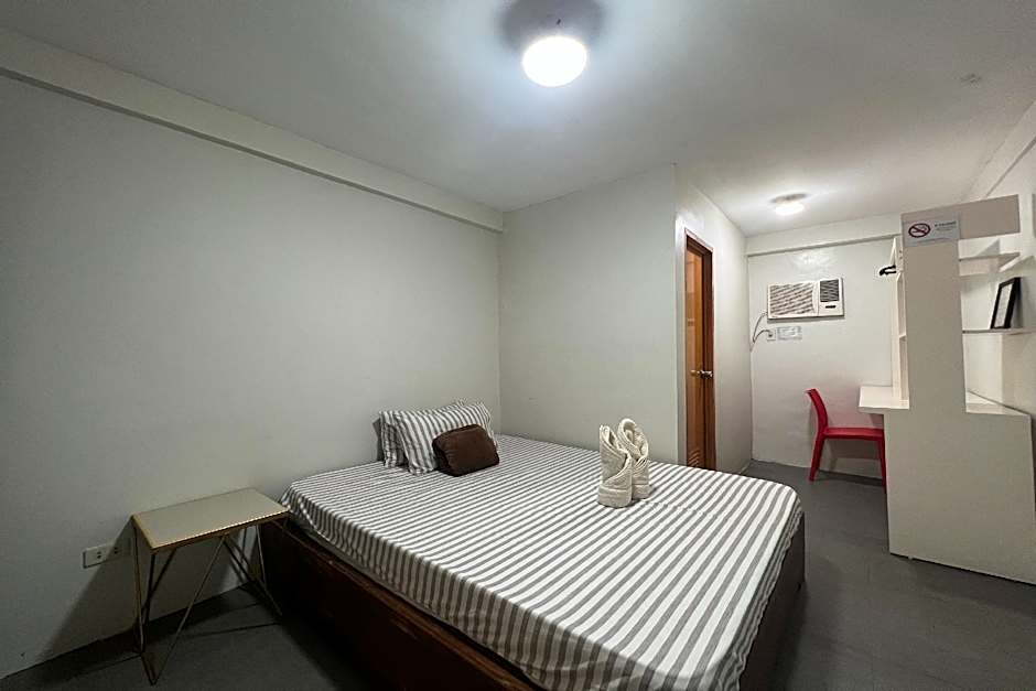 Happy Grey Hotel Vigan