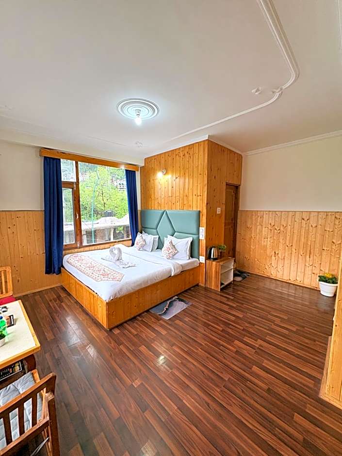 Photo 1 of 12 of Superior 1 King Bed