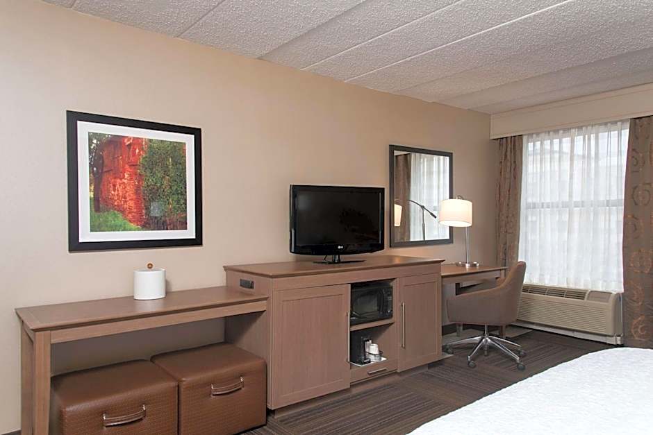 Hampton Inn By Hilton Columbus/Taylorsville/Edinburgh