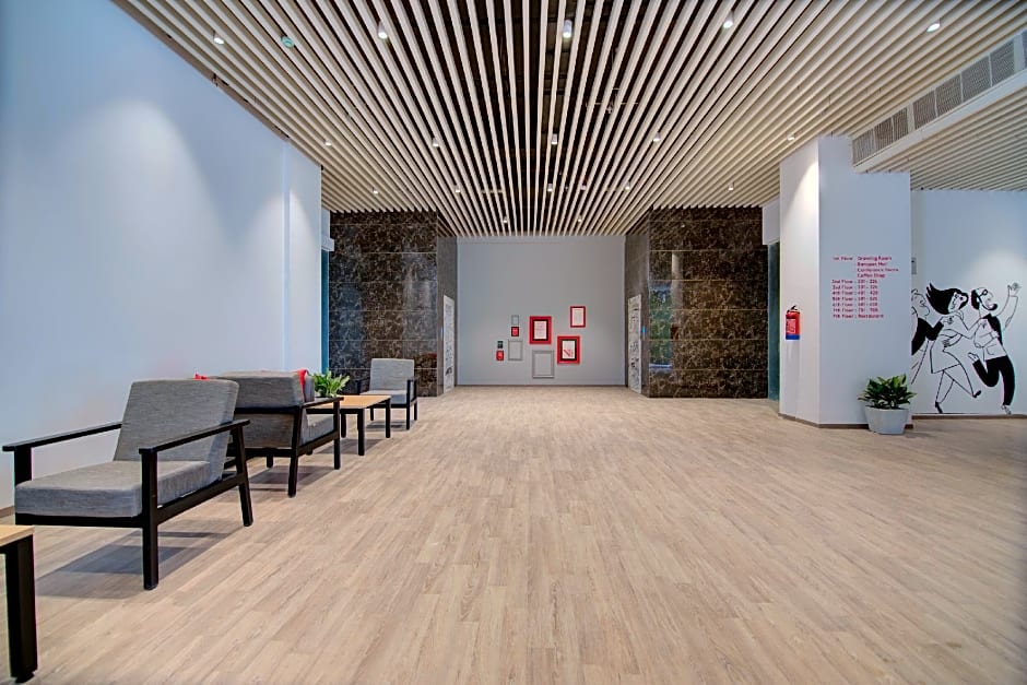 Townhouse Sector 49 Near Logix city centre