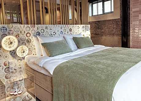 Deluxe Double Room with Bath