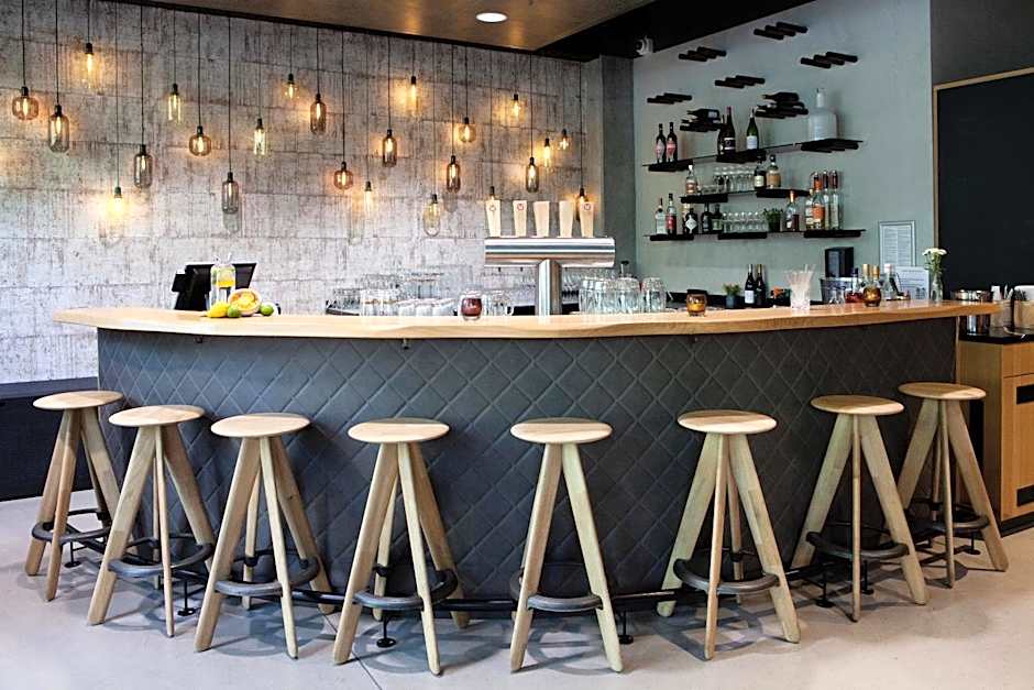 Hotel Indigo Berlin East Side Gallery By IHG