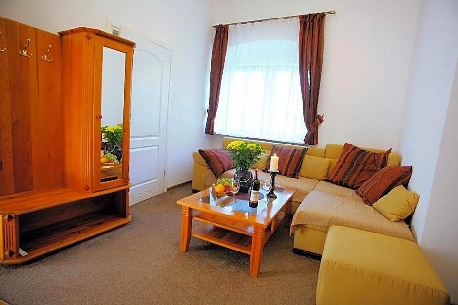 Hotel Przy Oślej Bramie - Zamek Książ
