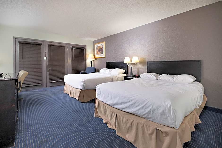 Cactus Cove Inn and Suites