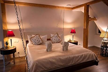 Deluxe Double Room with Shower